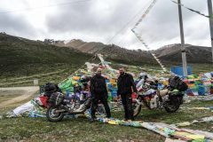 Finally, last mountain pass in Tibet, just 4600m, time for another poser foto